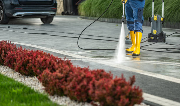 Best Pool Deck Cleaning  in Fort Smith, AR